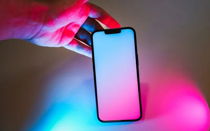 Featured image for “A Practical Guide to Mobile UX”: Mobile UX