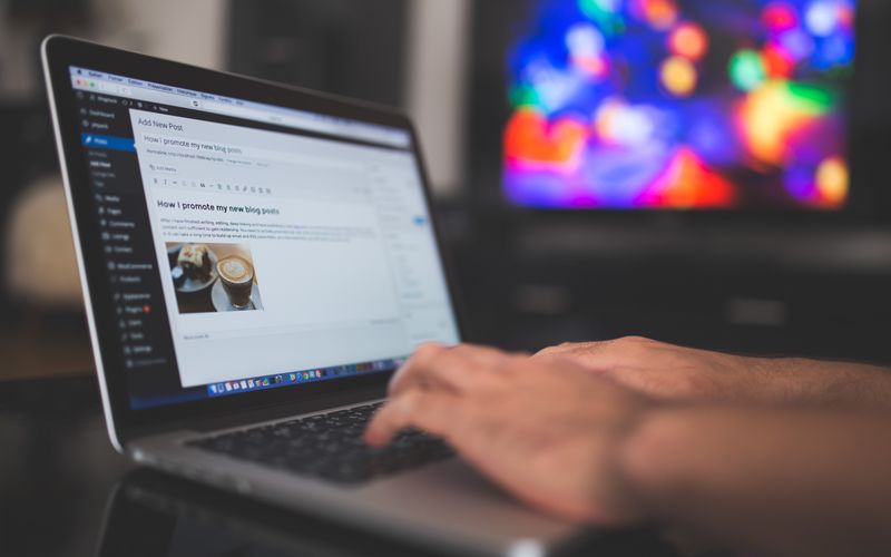 Featured image for “Building a Business Blogging Strategy From Scratch”: Business Blogging