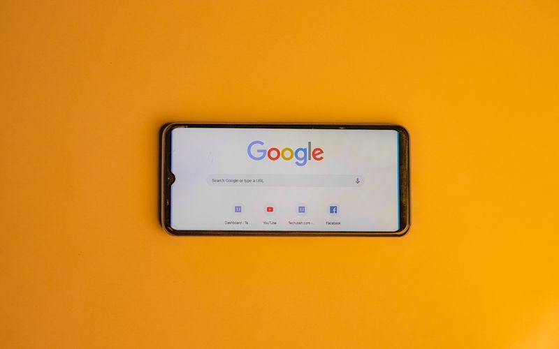 Featured image for “Common Mobile SEO Mistakes (and How to Avoid Them)”: Mobile SEO