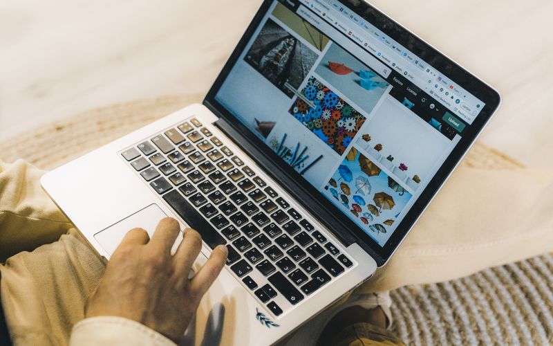 Featured image for “Mastering Online PR: A Marketer's Playbook”: Online PR
