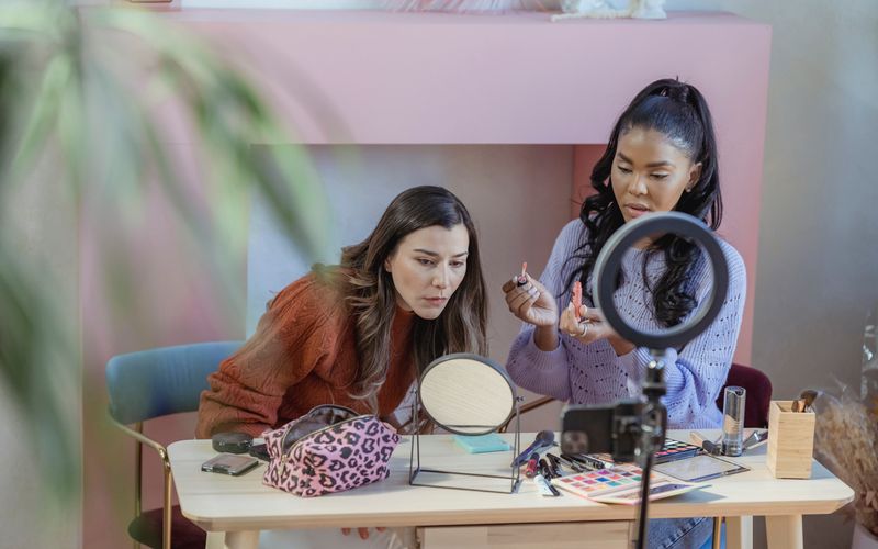 Featured image for “The State of Influencer ROI in 2023”: Influencer ROI
